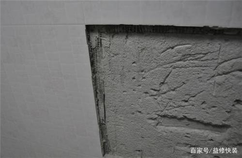 装修厨房墙瓷砖空鼓什么原因导致的