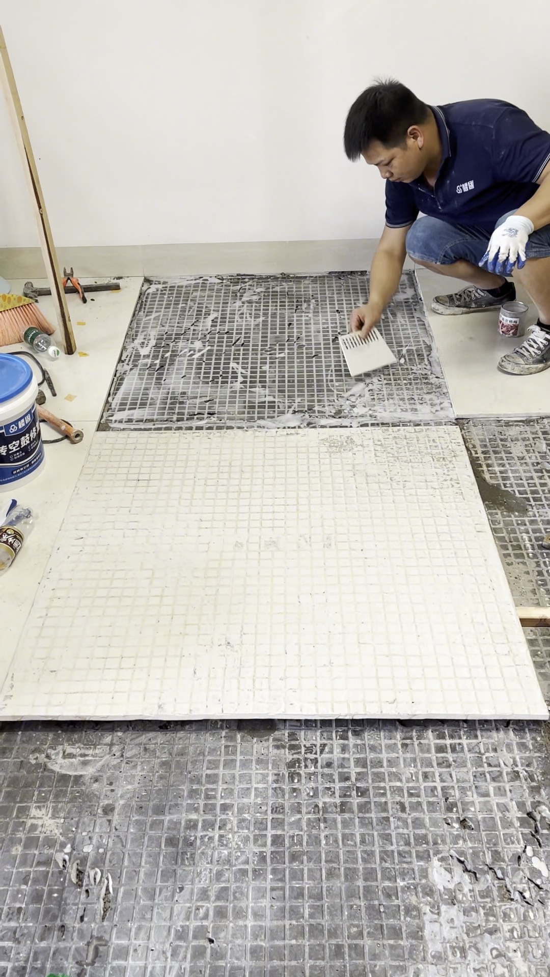 墙砖空鼓装修公司有责任吗(贴砖空鼓是装修公司的责任吗)